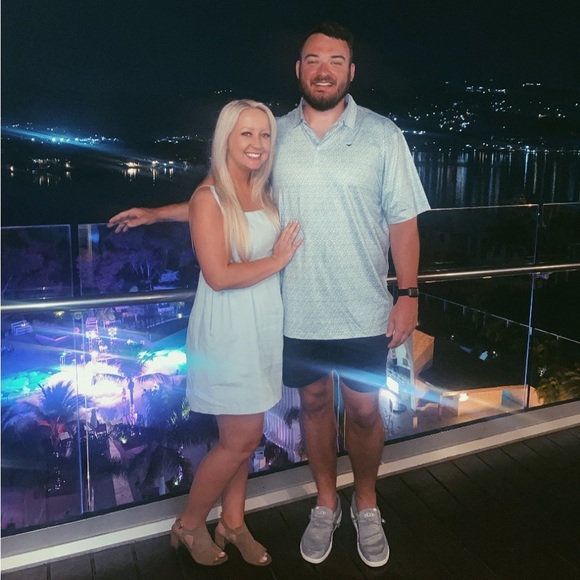 Meet your Posher, Britney - Picture 2 of 4